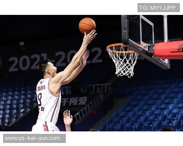 大胜20分阿联“坐穿”板凳八冠王四川怕吗？