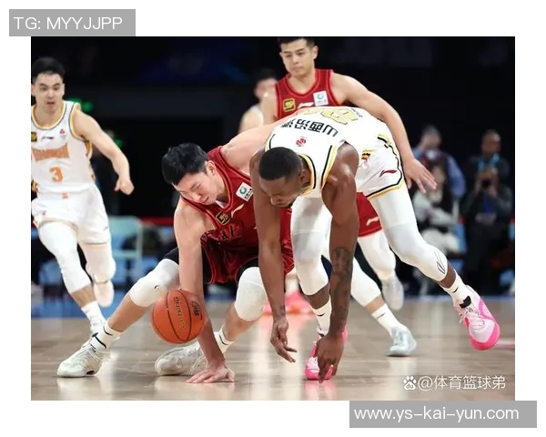 小外巅峰对决福格力压福特森,广州破广厦不败金身——篮球激情点燃赛场 小外巅峰对决福格力压福特森,广州破广厦不败金身——篮球激情点燃赛场