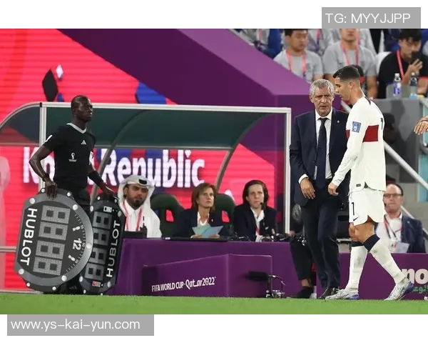 镜报：曼联或约战C罗所在的利雅得胜利，米兰和塞维利亚也有可能